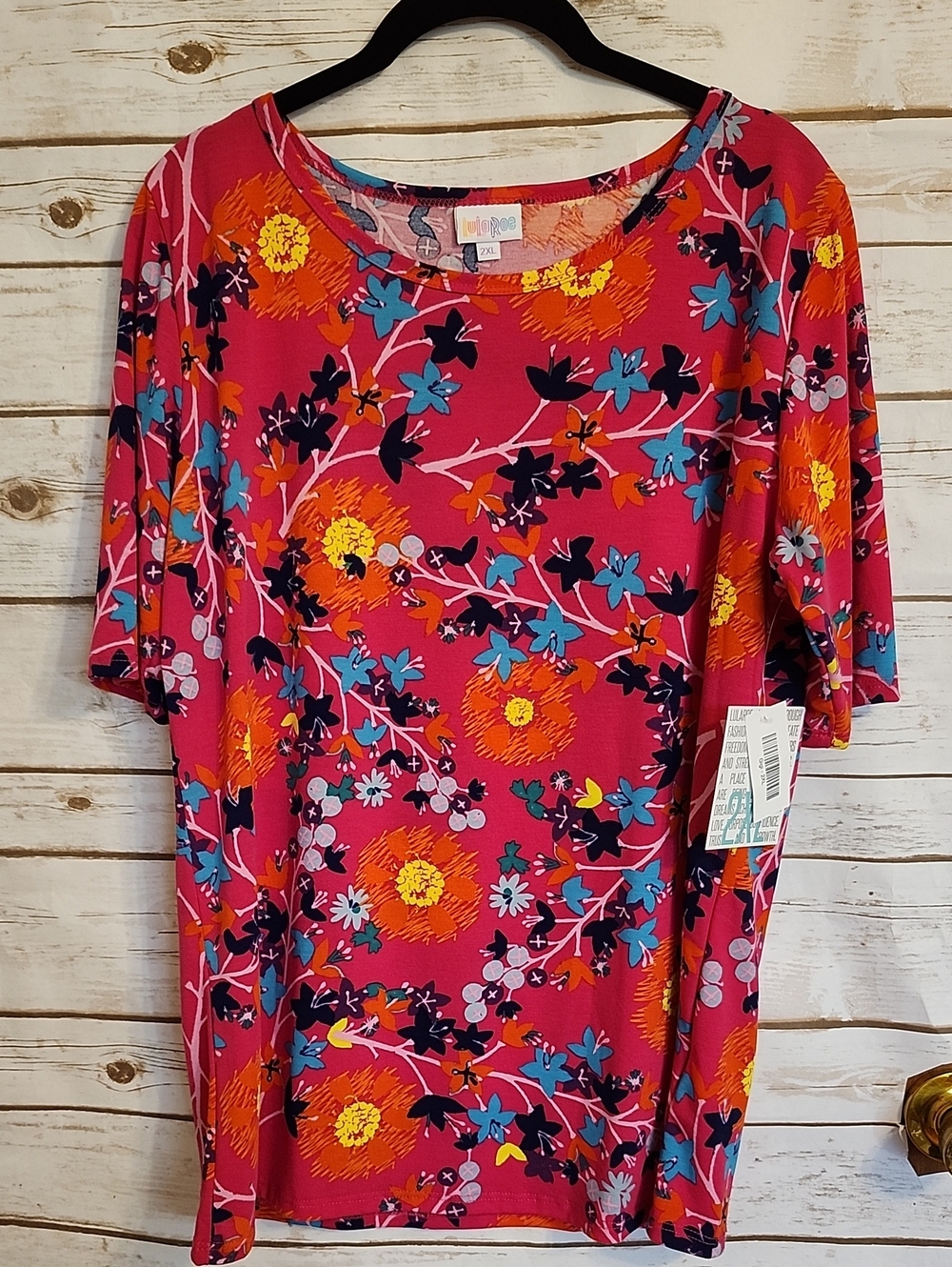 LuLaRoe Gigi 2XL Pink Floral Short Sleeve Tee -NWT